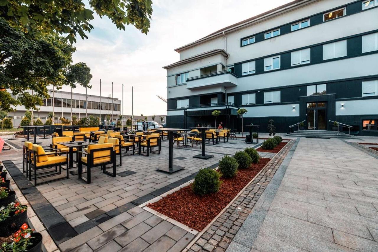 Hotel Cataleya Šabac Exteriör bild