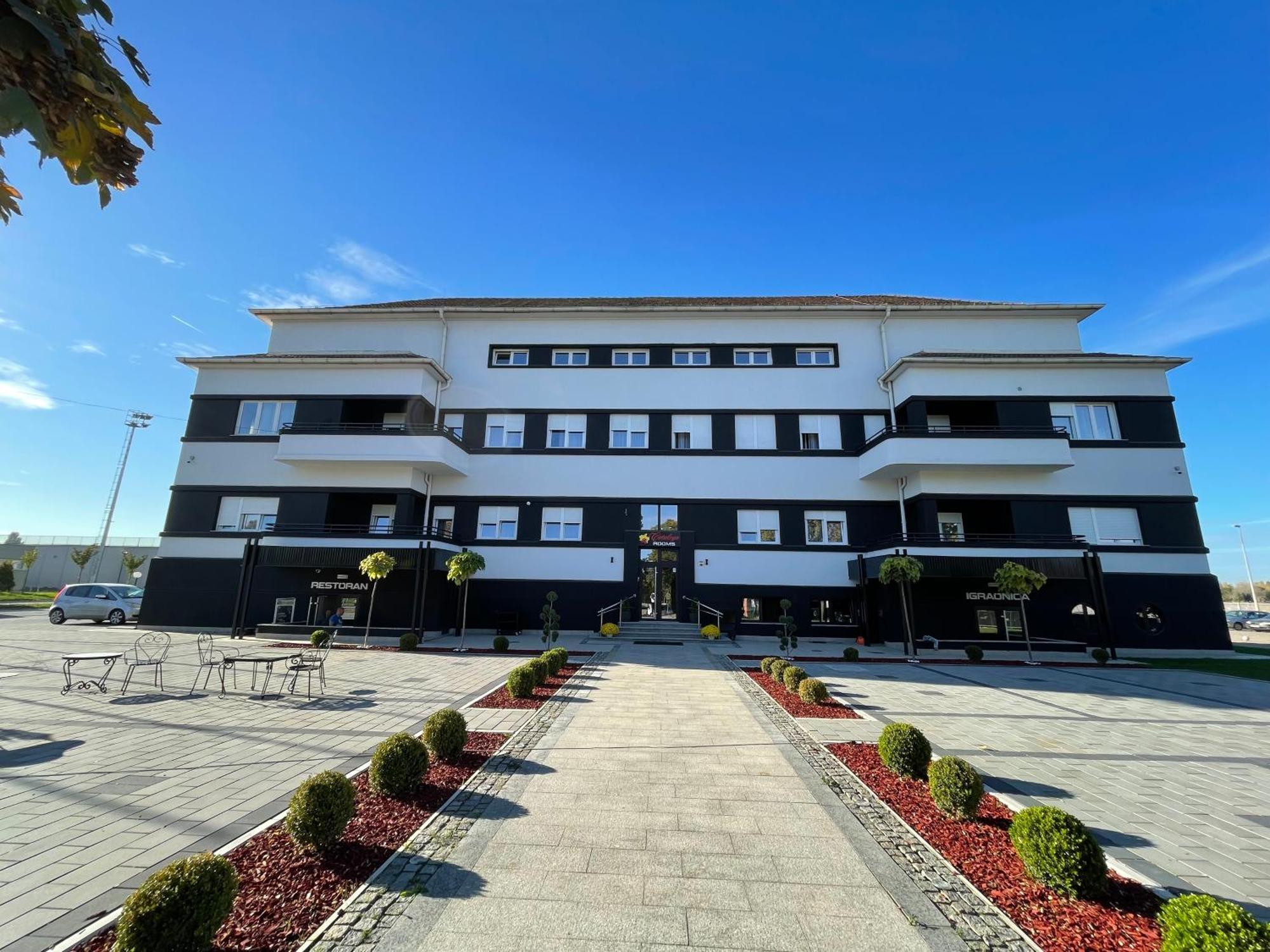 Hotel Cataleya Šabac Exteriör bild